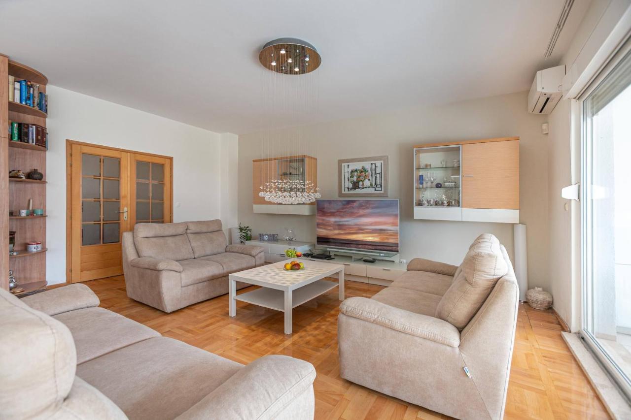 Apartment Relax Whit Big Terrace 170M2 Near The Beach Split Eksteriør bilde