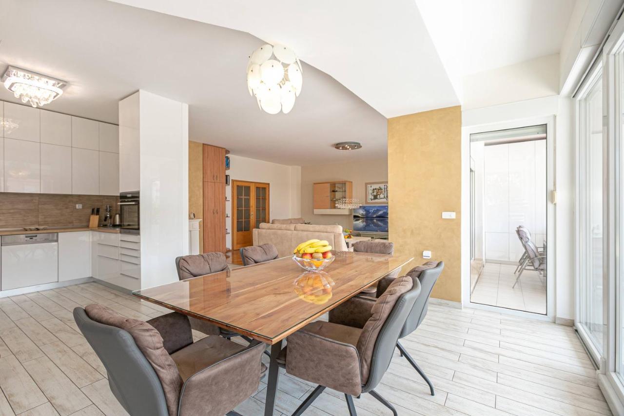 Apartment Relax Whit Big Terrace 170M2 Near The Beach Split Eksteriør bilde